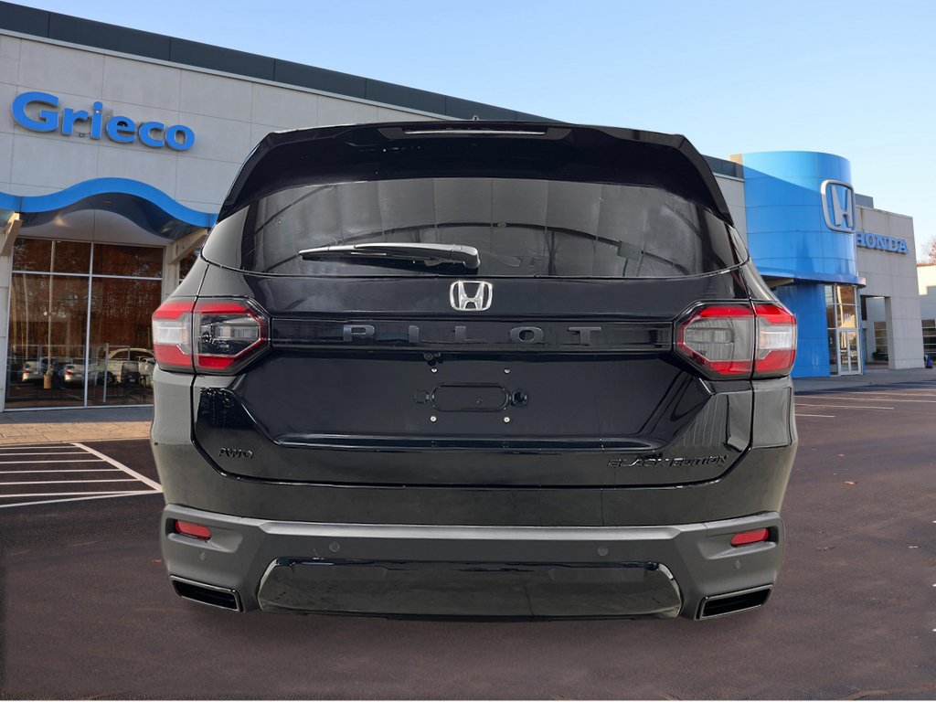 New 2026 Honda Pilot Black Edition image 4