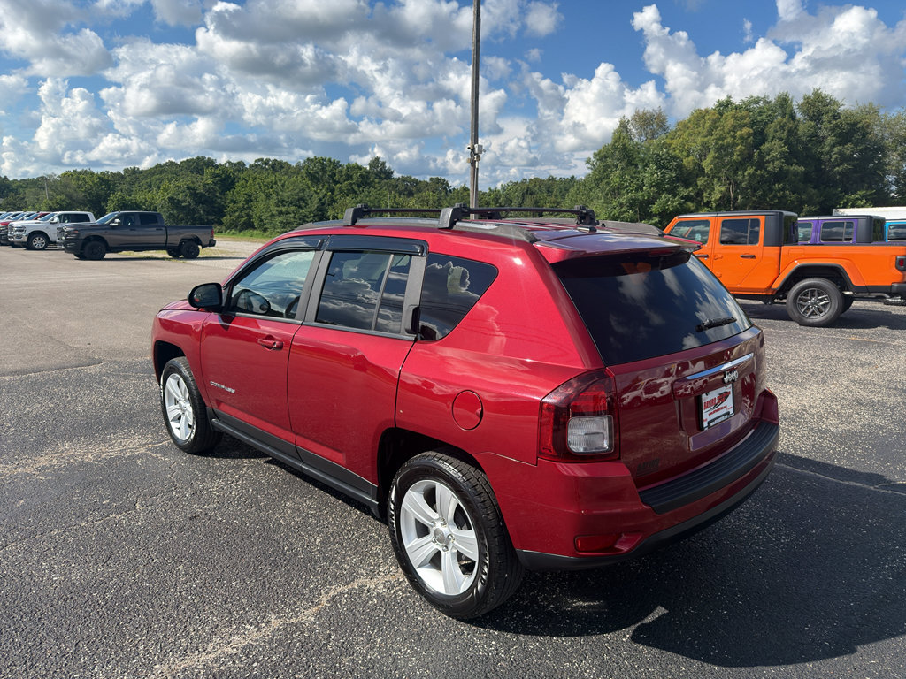 Used 2016 Jeep Compass Sport w/ Power Value Group FWD image 3