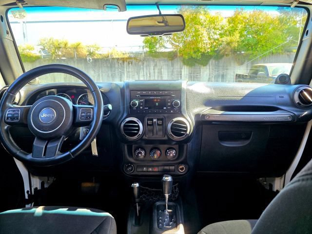 Used 2013 Jeep Wrangler Sport AWD/4WD image 13
