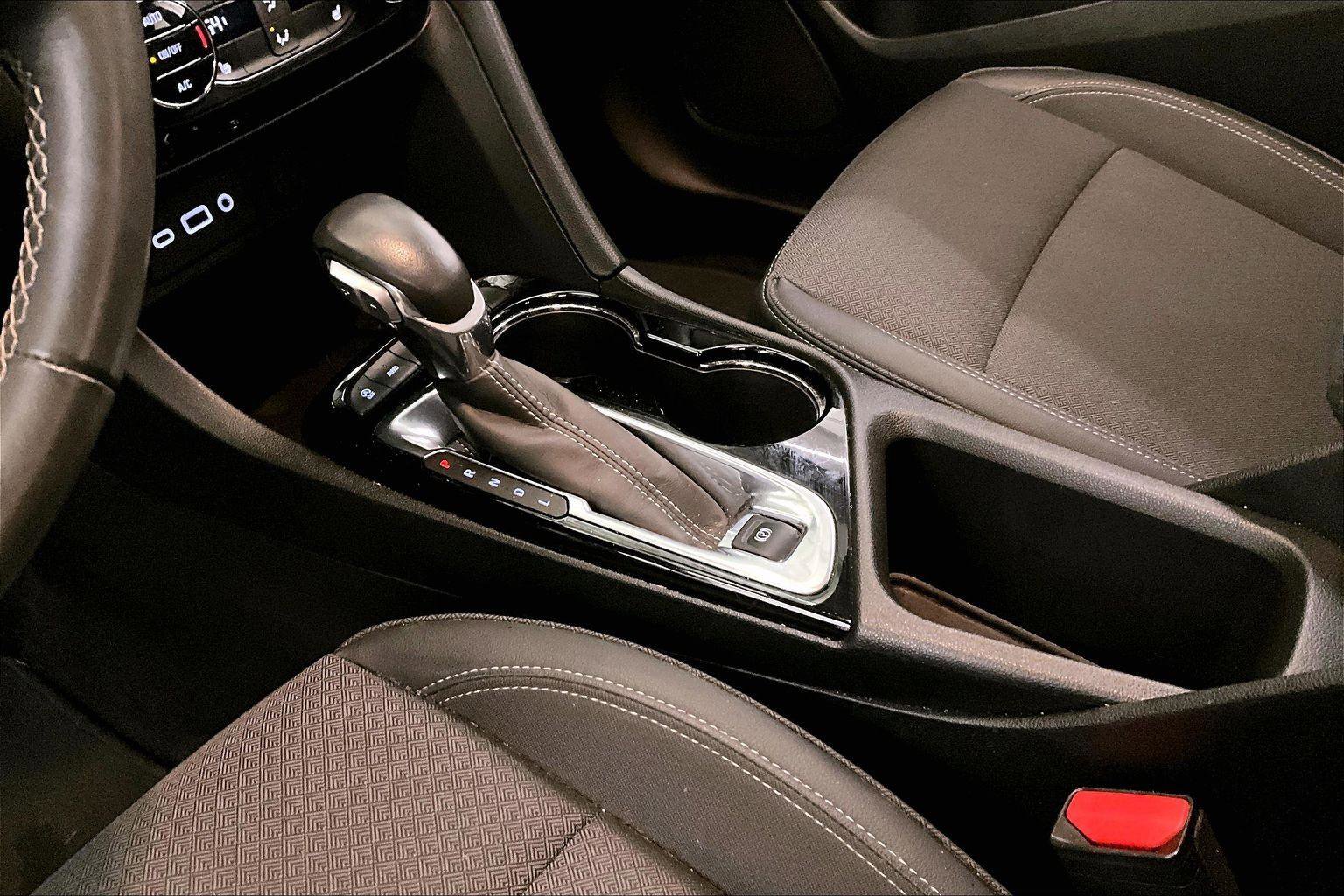 Used 2021 Buick Encore GX Select w/ Sport Touring Package image 16