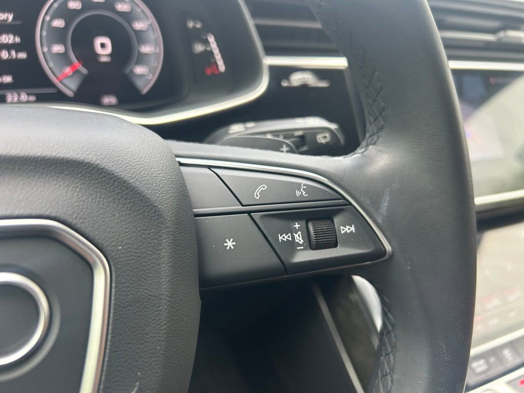 Used 2023 Audi Q7 2.0T Premium w/ Towing Package AWD/4WD image 21