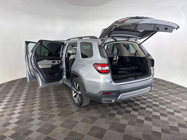 Certified 2023 Honda Pilot Touring image 21