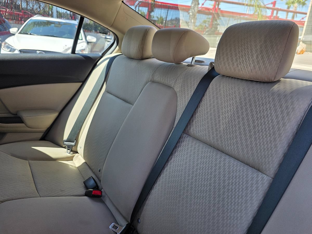 Used 2015 Honda Civic SE image 21