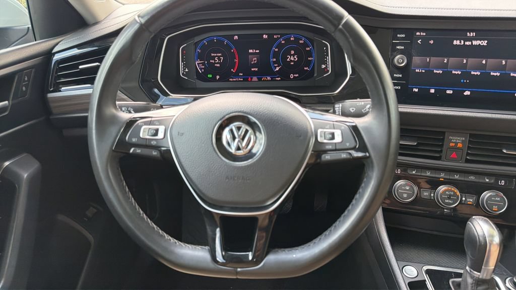 Used 2019 Volkswagen Jetta SEL FWD image 13