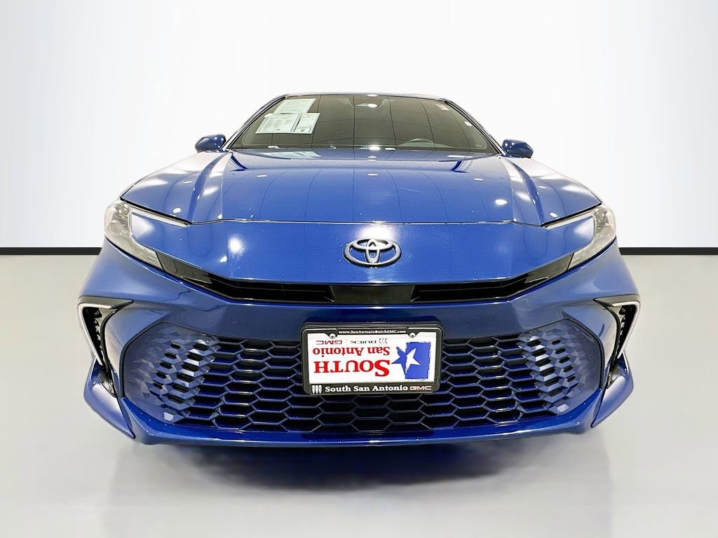 Used 2025 Toyota Camry XSE FWD image 2