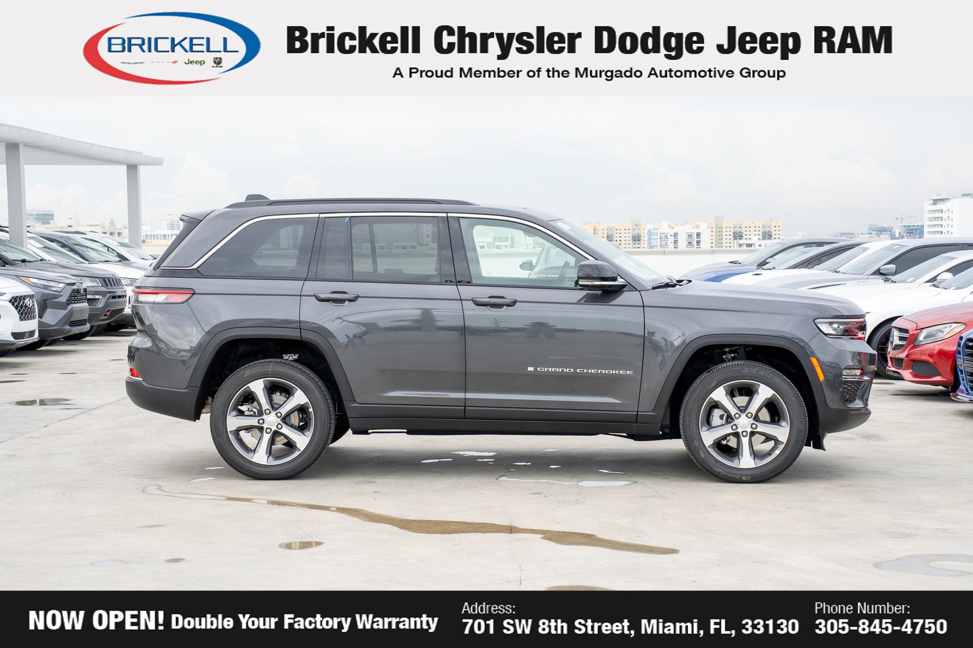 New 2025 Jeep Grand Cherokee Limited w/ Luxury Tech Group II image 4