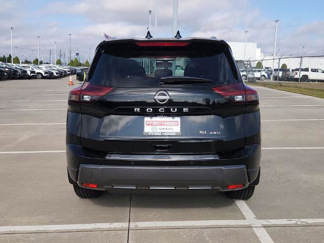 Certified 2025 Nissan Rogue SL w/ Tech Package image 6