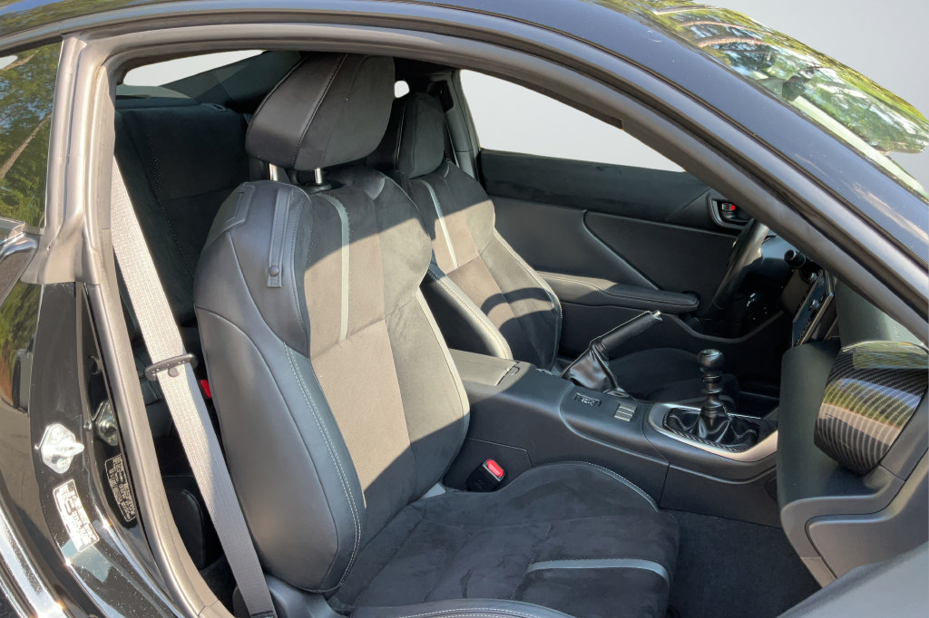 Used 2024 Toyota GR86 Premium RWD image 19