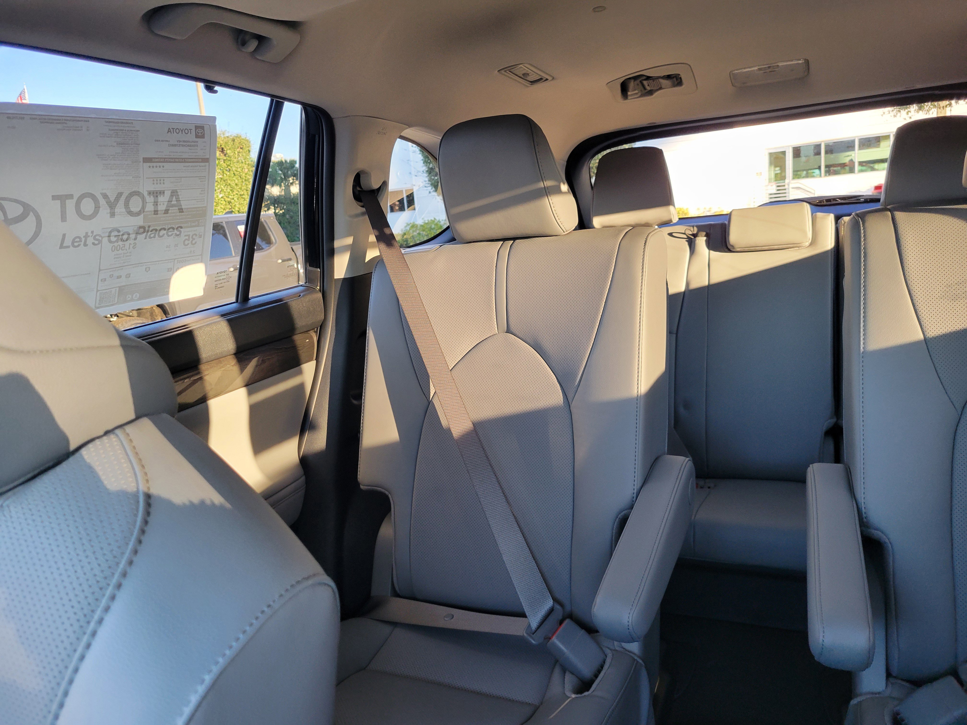 New 2026 Toyota Highlander Limited AWD/4WD image 21