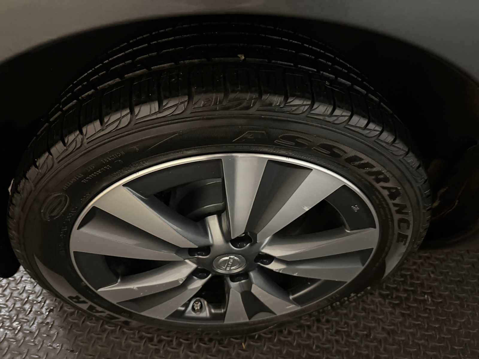 Used 2016 Nissan Leaf SV image 13