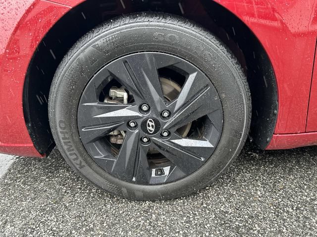 Certified 2023 Hyundai Elantra SEL FWD image 9