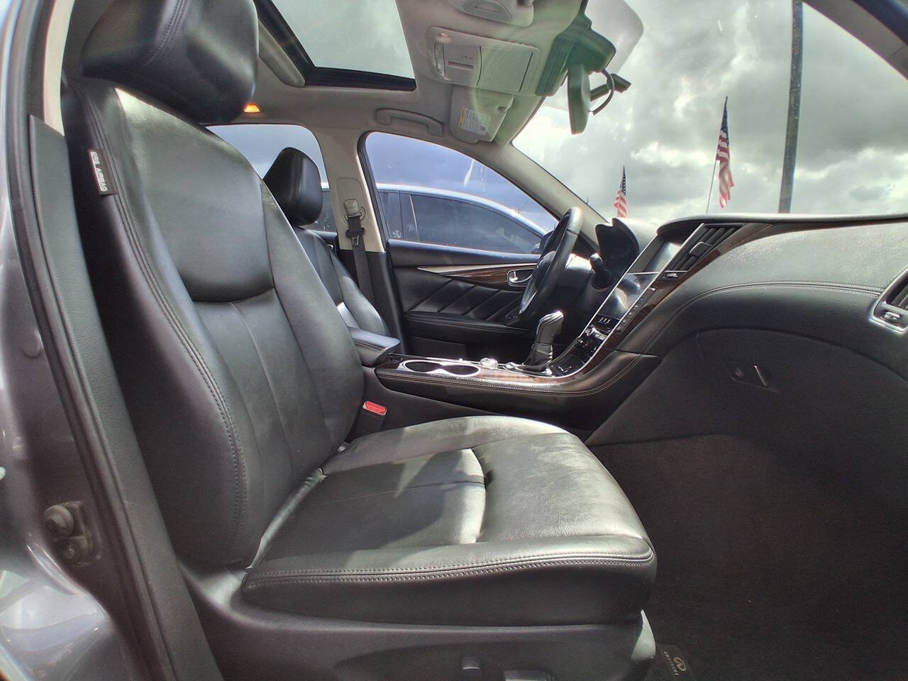 Used 2019 INFINITI Q50 Luxe w/ Essential Package (3.0T Luxe) RWD image 20