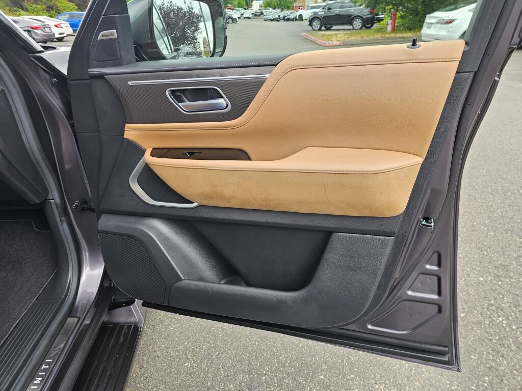 Used 2025 INFINITI QX80 Luxe AWD/4WD image 10