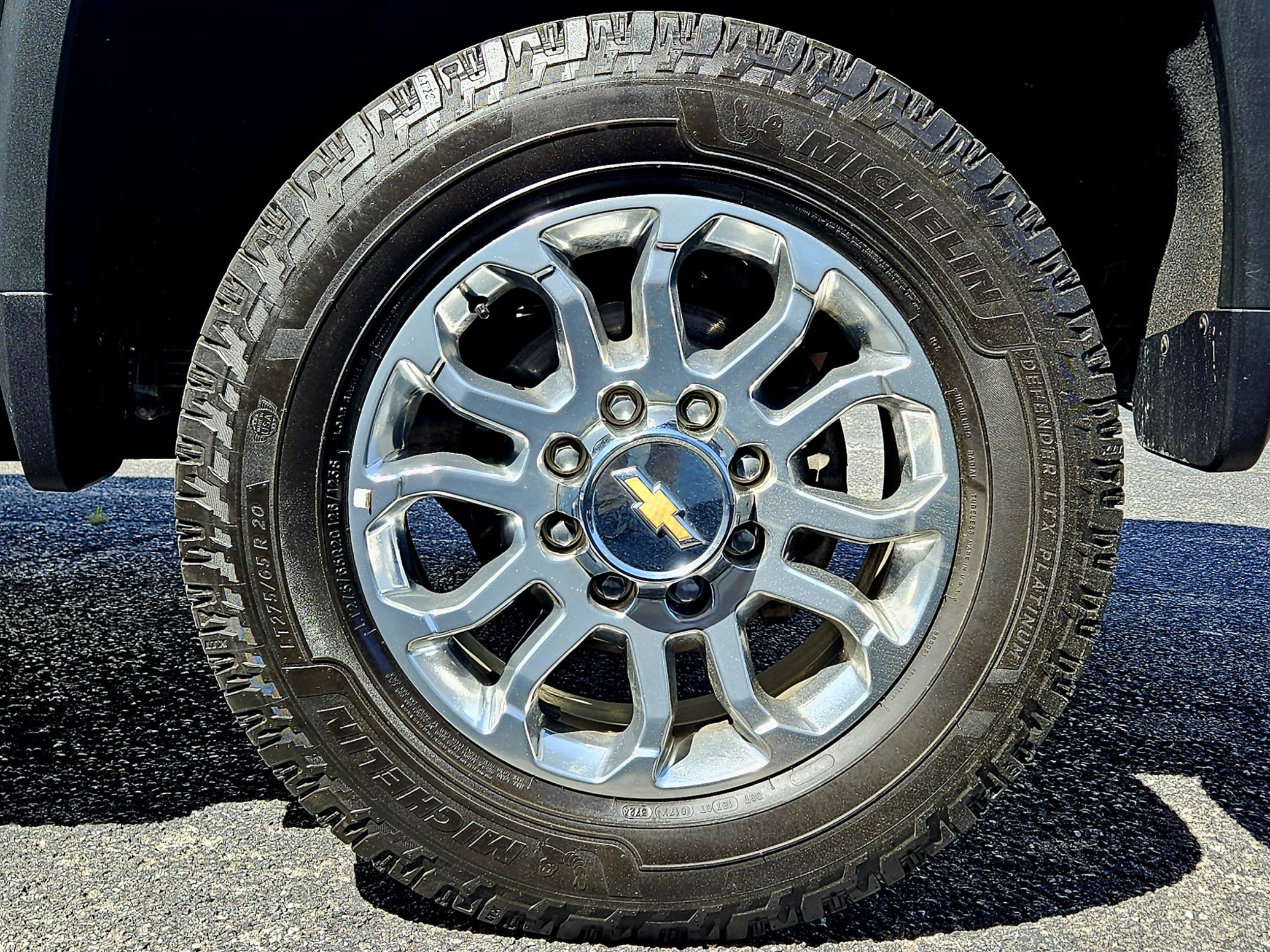 Used 2025 Chevrolet Silverado 2500 LTZ w/ LTZ Plus Package AWD/4WD image 38
