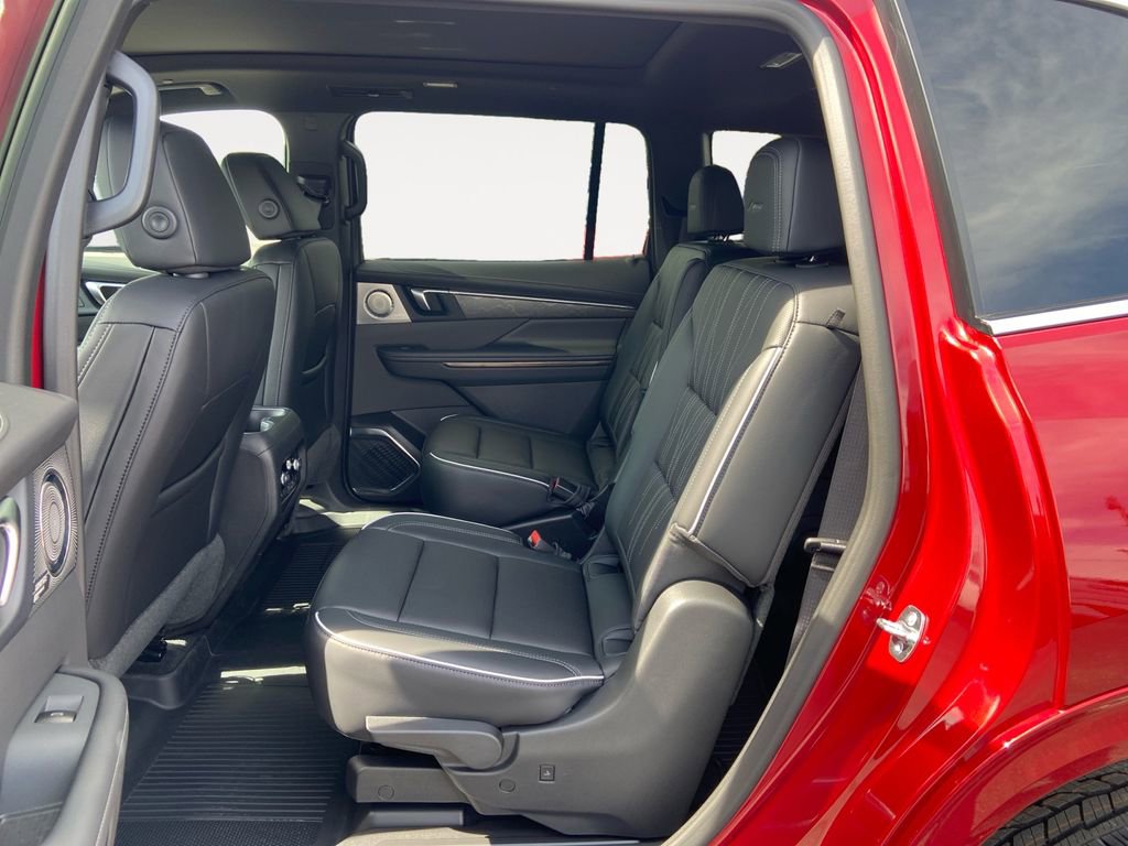 New 2026 Buick Enclave Avenir w/ Super Cruise Package FWD image 13