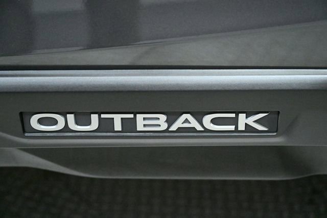 Used 2025 Subaru Outback Premium AWD/4WD image 14