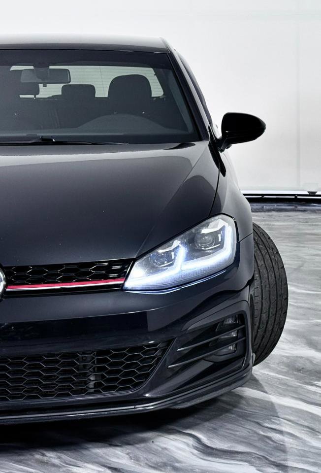 Used 2019 Volkswagen GTI SE FWD image 6