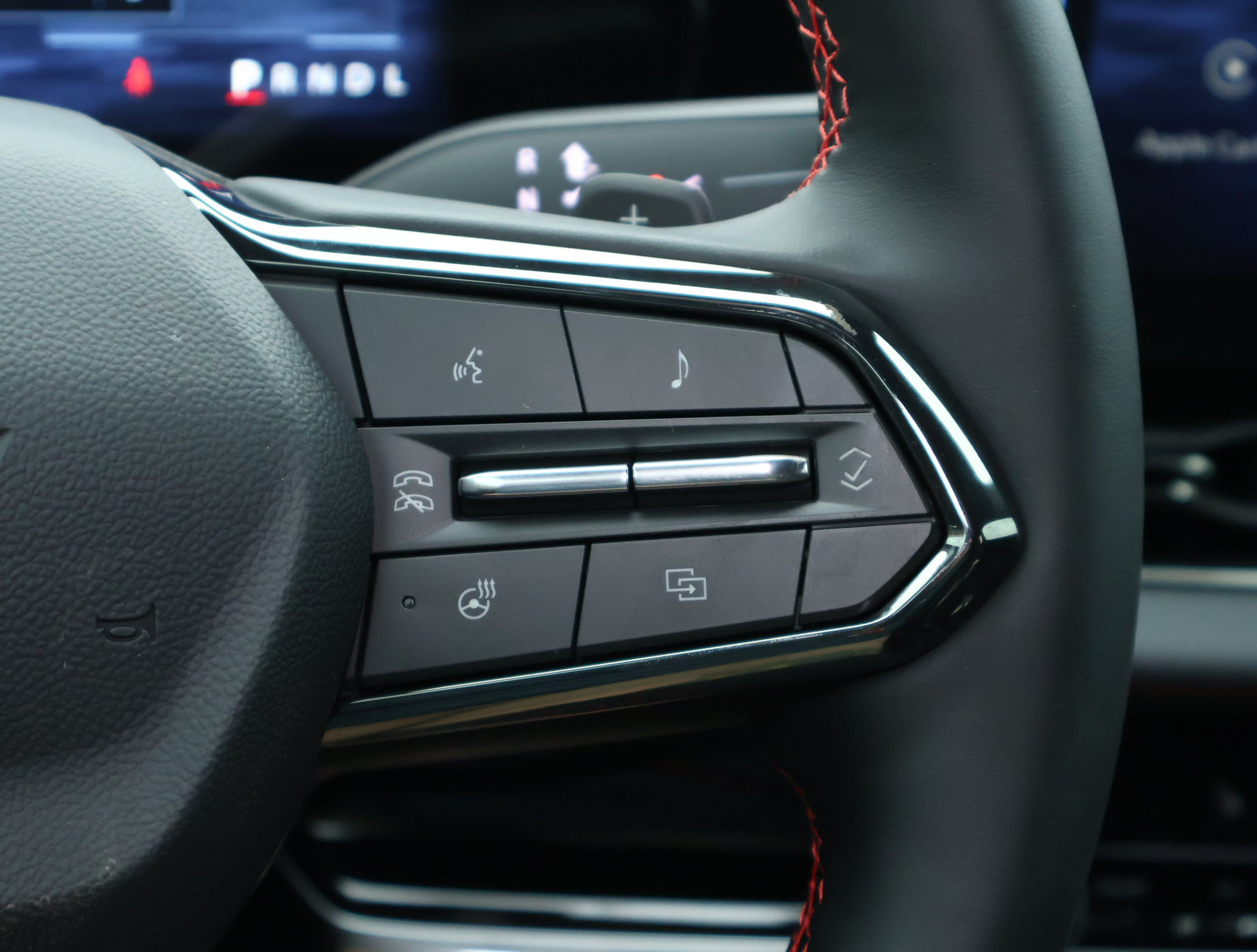 New 2027 Chevrolet Equinox RS w/ Safety and Technology Package FWD image 15