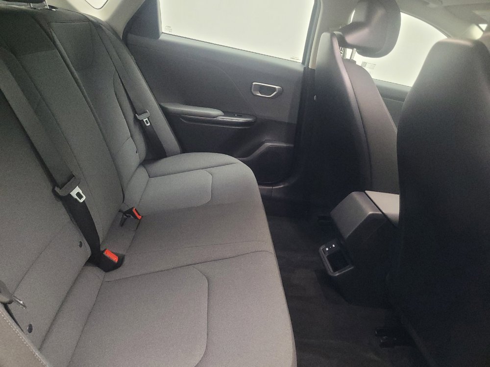 Used 2025 Kia K4 FWD image 19