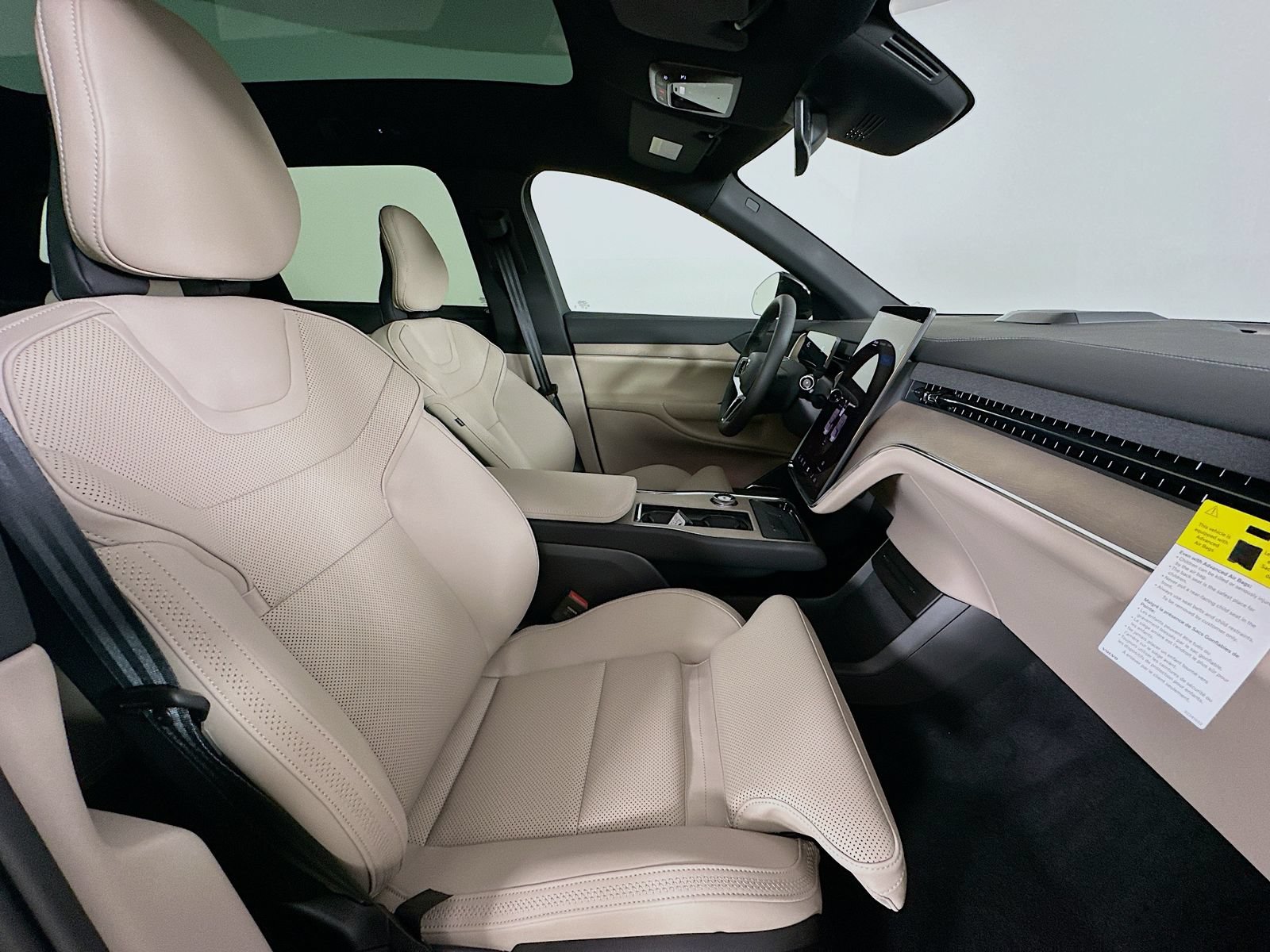New 2026 Volvo EX90 Plus AWD/4WD image 43