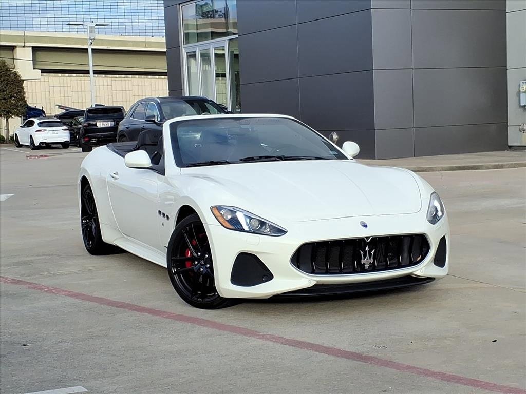 Used 2018 Maserati GranTurismo Sport image 2
