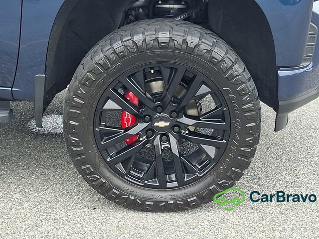 Used 2020 Chevrolet Silverado 1500 Custom w/ Custom Value Package AWD/4WD image 8