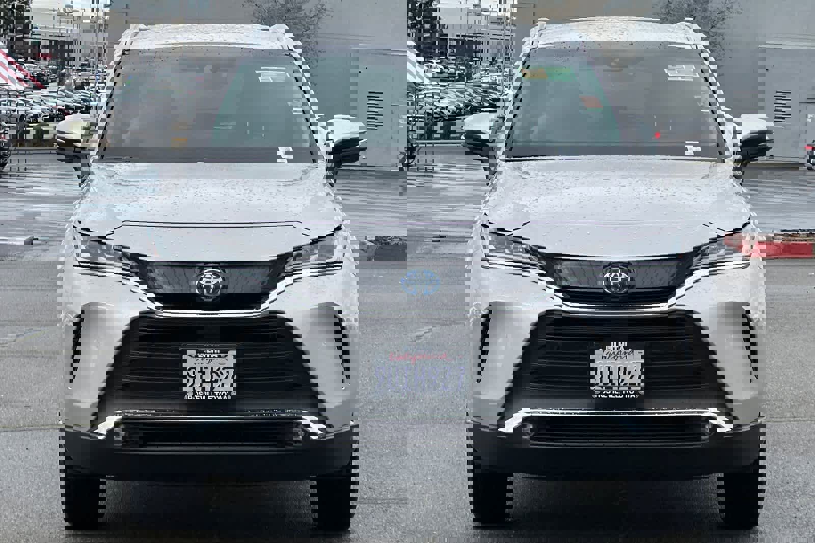 Certified 2023 Toyota Venza XLE image 10