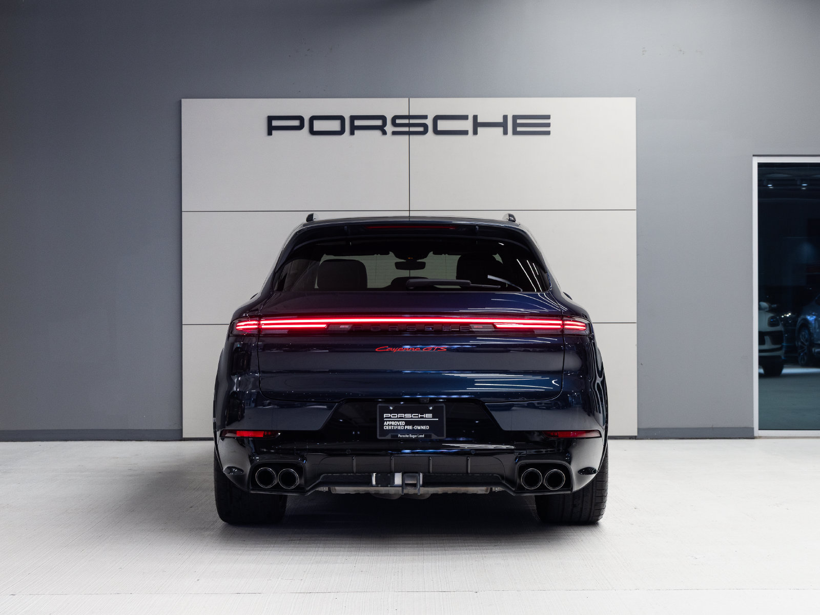 Certified 2025 Porsche Cayenne GTS AWD/4WD image 6