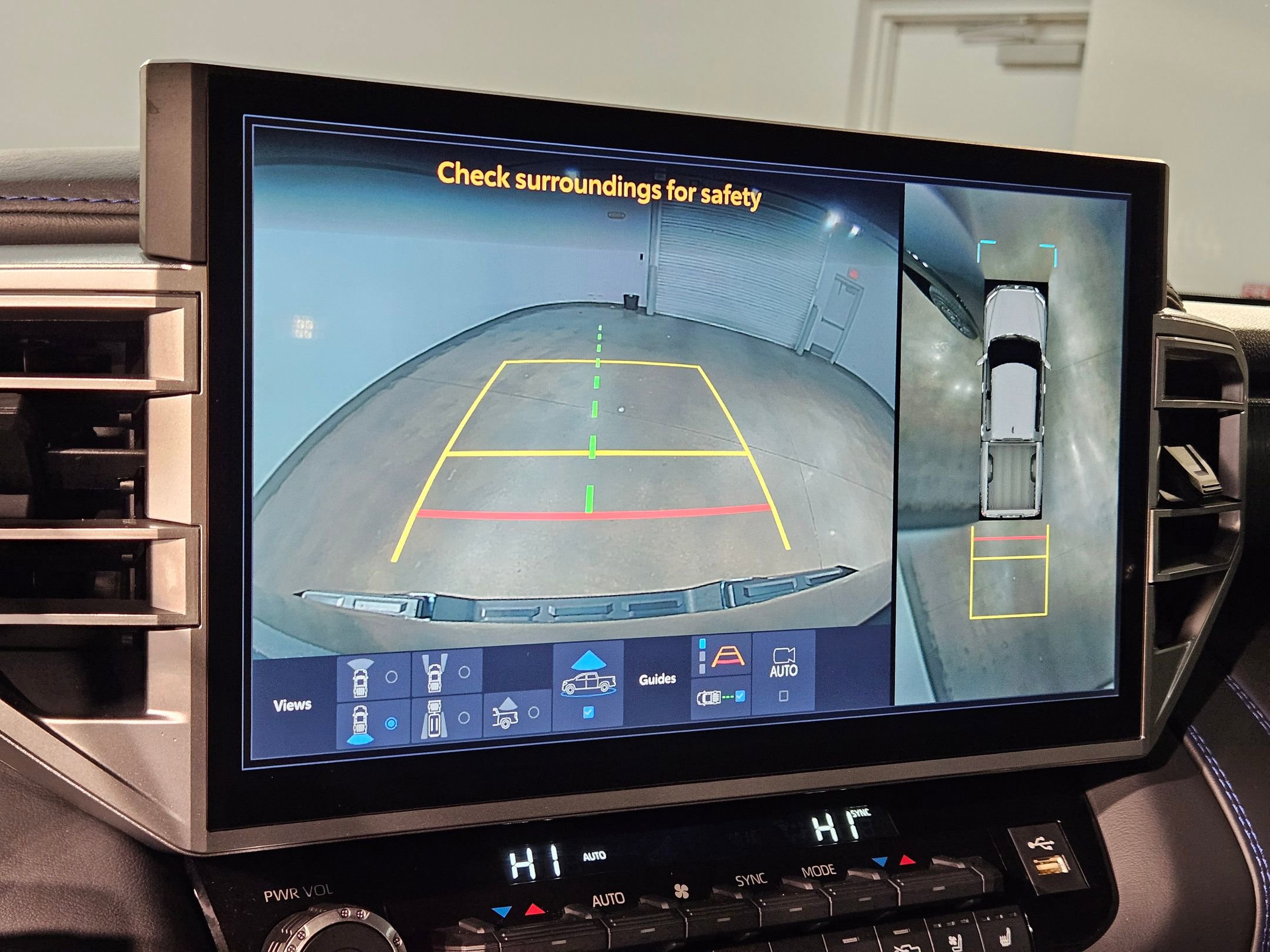 Used 2025 Toyota Tundra Platinum image 31