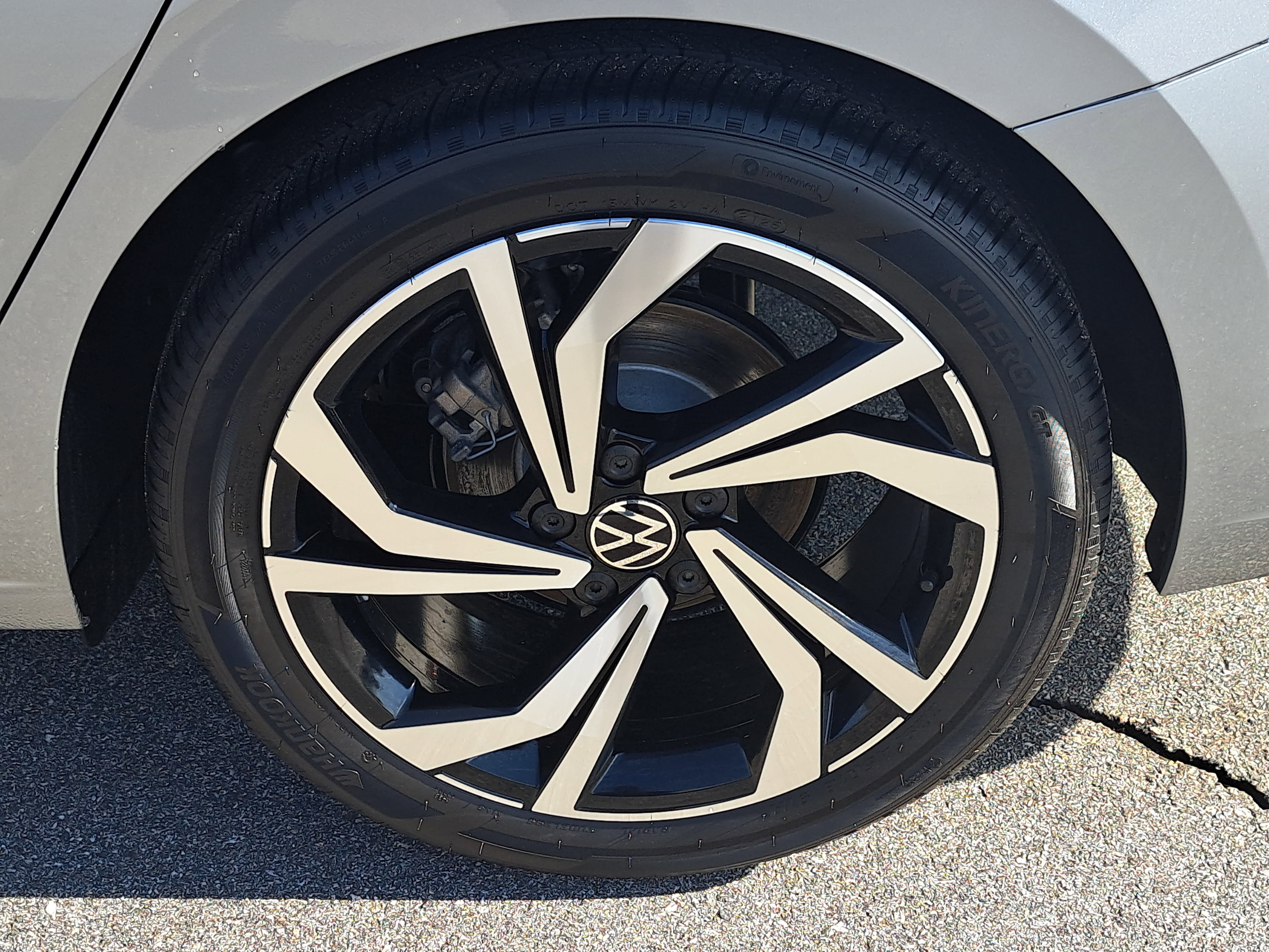 New 2026 Volkswagen Jetta SEL FWD image 31