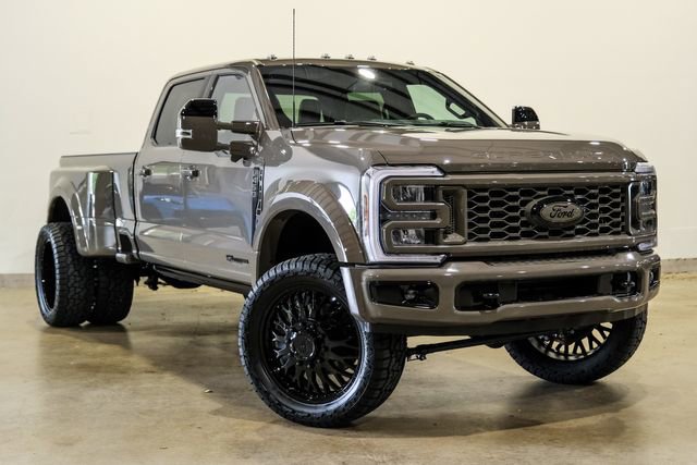 Used 2026 Ford F450 Lariat AWD/4WD image 4