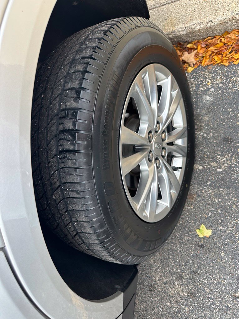 Used 2020 Cadillac XT5 Premium Luxury w/ LPO, Floor Liner Package FWD image 19