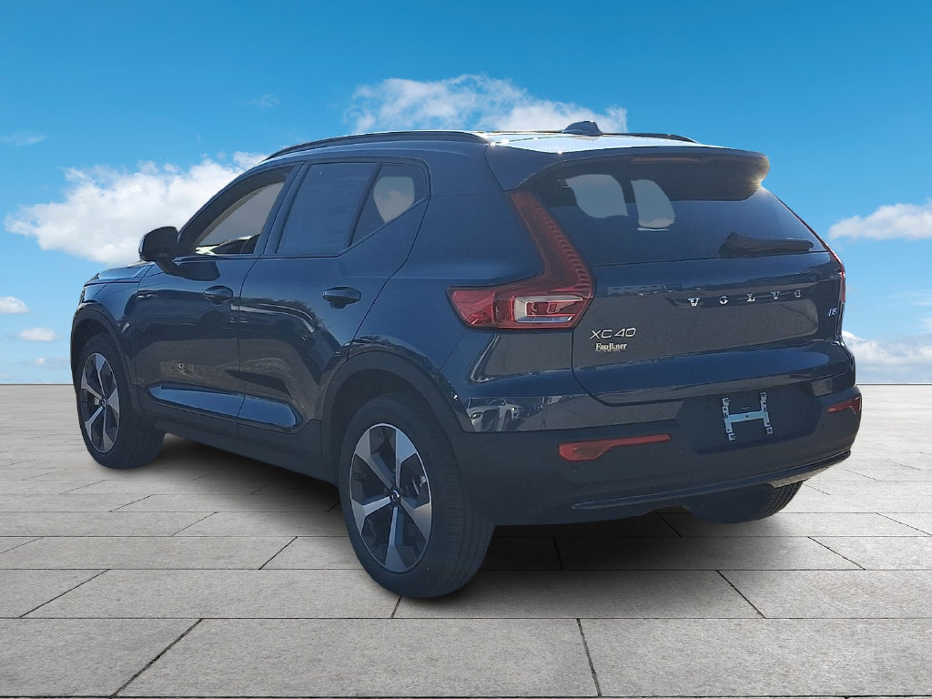 New 2026 Volvo XC40 B5 Plus w/ Protection Package Premier AWD/4WD image 4