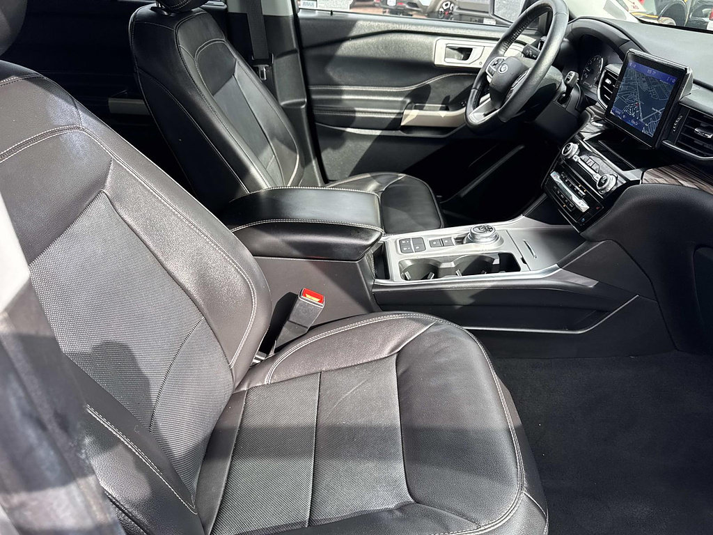 Certified 2023 Ford Explorer Limited RWD image 37