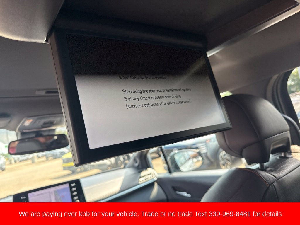 Used 2023 Toyota Sienna XSE w/ XSE Plus Package AWD/4WD image 13