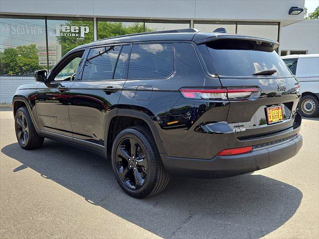 Certified 2025 Jeep Grand Cherokee L Limited w/ Luxury Tech Group II AWD/4WD image 4