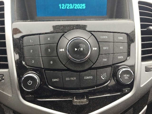 Used 2016 Chevrolet Cruze LT image 12