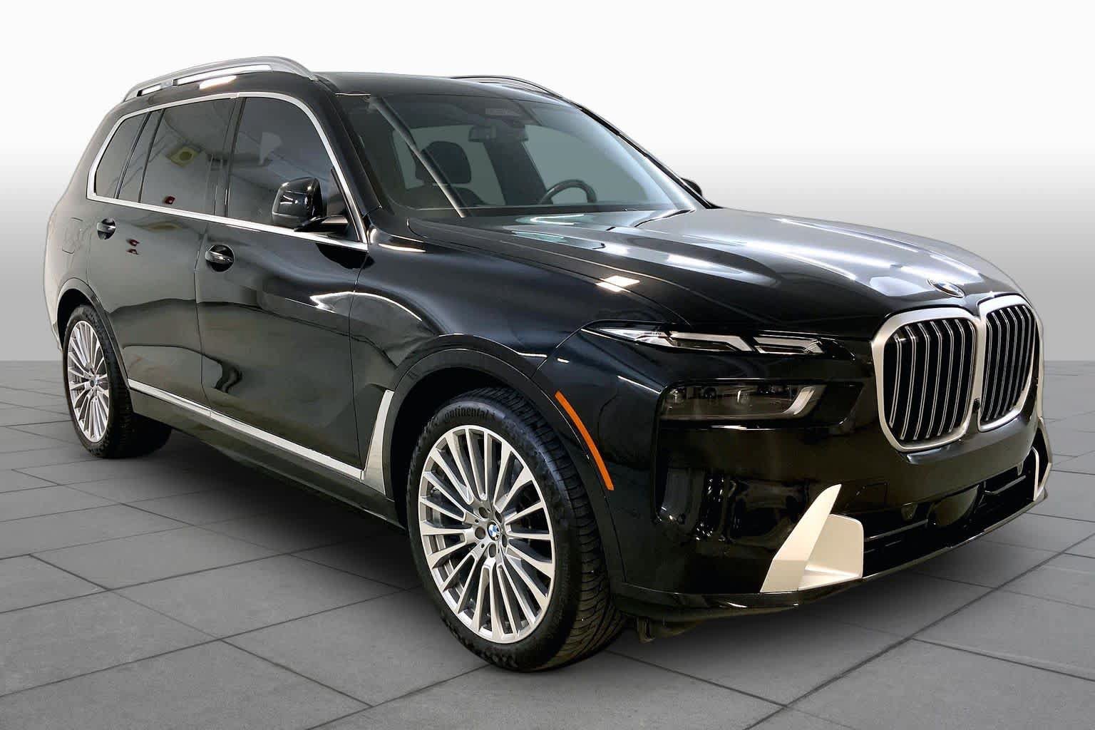 Used 2025 BMW X7 xDrive40i w/ Executive Package AWD/4WD image 2