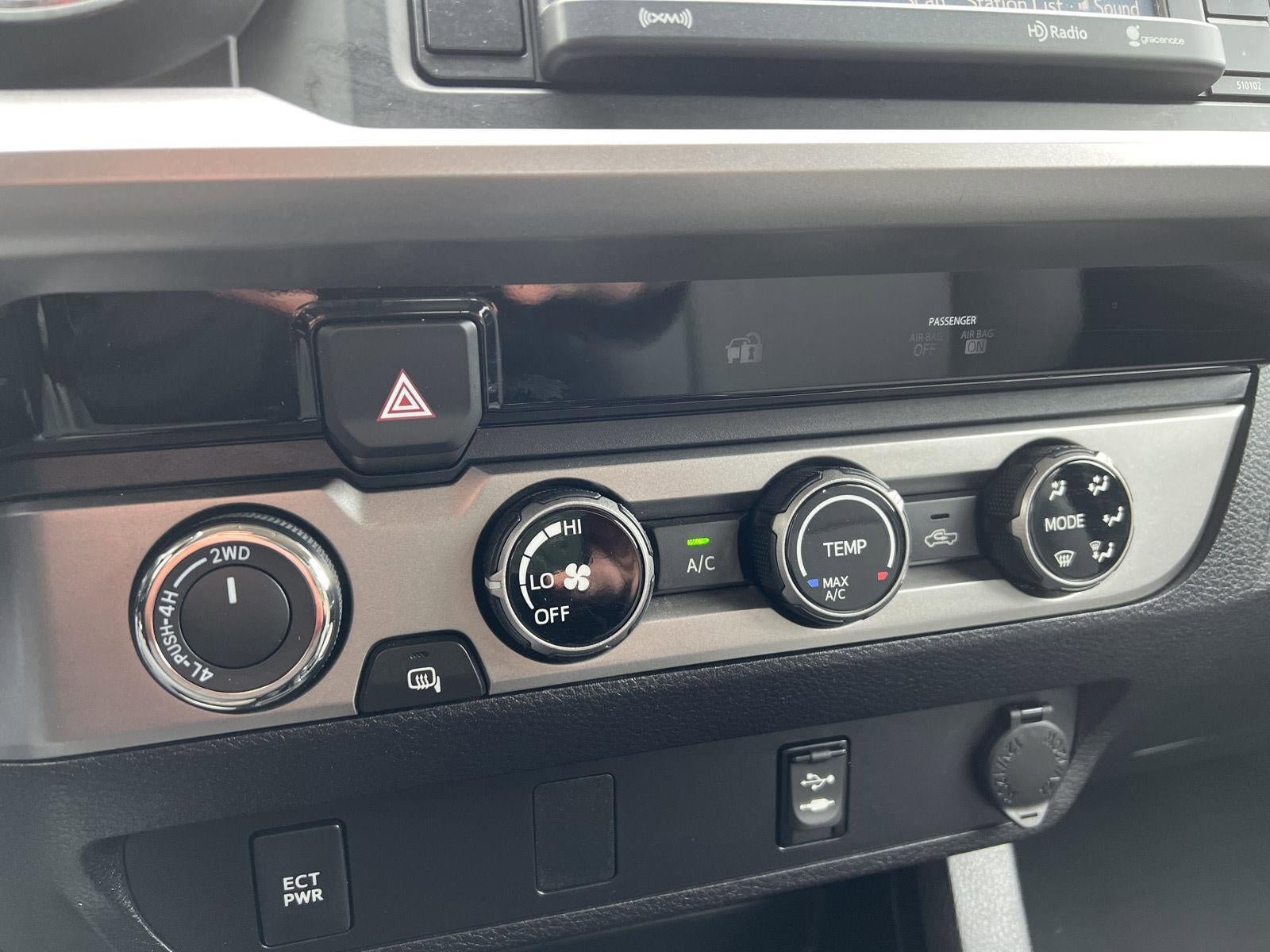 Used 2016 Toyota Tacoma SR5 w/ SR5 Appearance Package (SN) AWD/4WD image 19