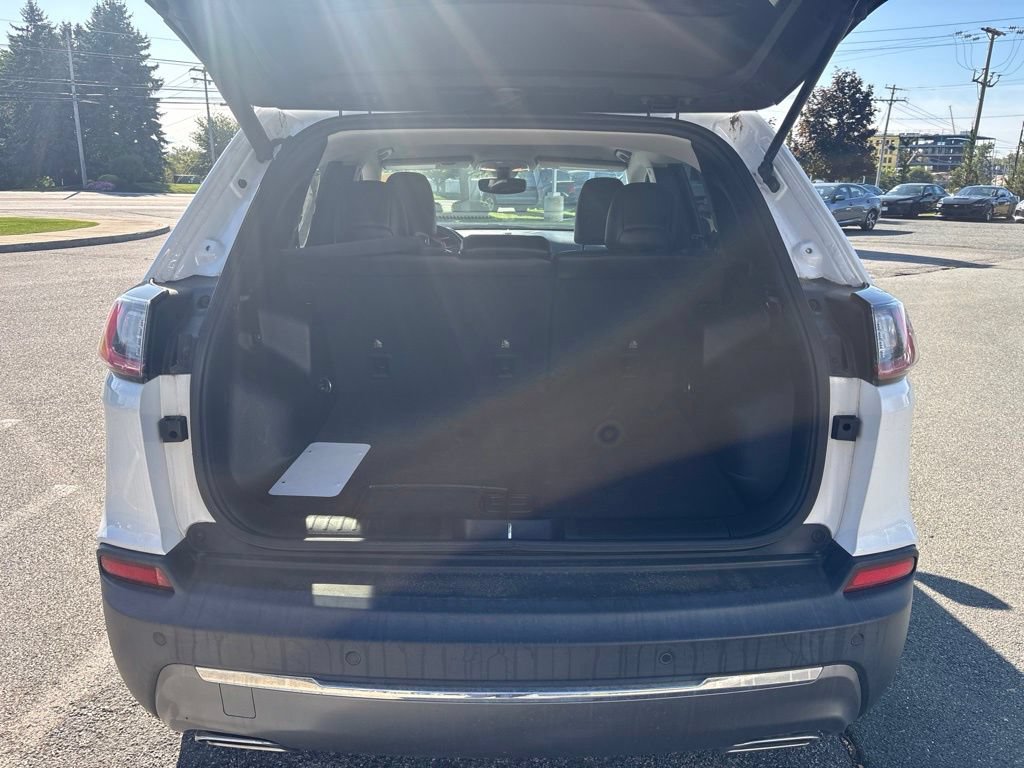 Used 2019 Jeep Cherokee Limited AWD/4WD image 28