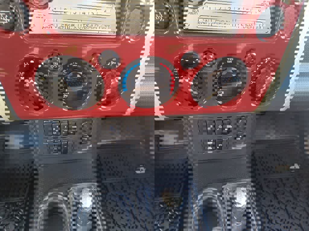 Used 2008 Toyota FJ Cruiser 4WD image 17