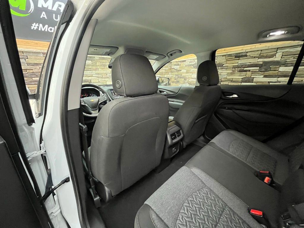 Used 2023 Chevrolet Equinox LT AWD/4WD image 32