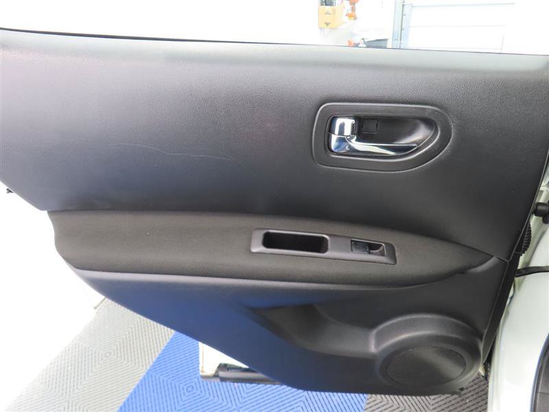 Used 2013 Nissan Rogue S FWD image 20