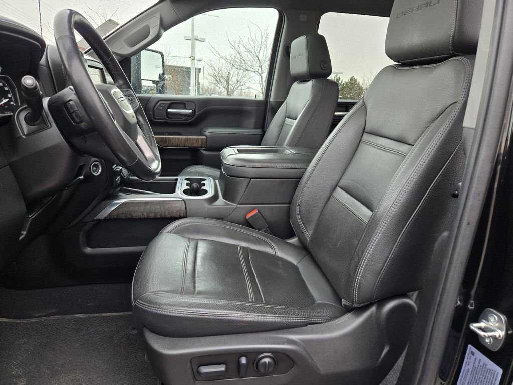 Used 2022 GMC Sierra 2500 Denali w/ Denali Ultimate Package AWD/4WD image 4