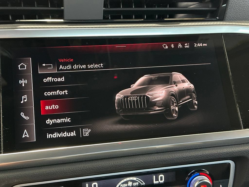 Used 2023 Audi Q3 2.0T Premium Plus w/ Premium Plus Package AWD/4WD image 58