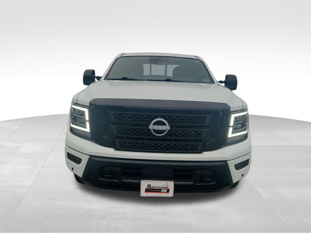 Used 2023 Nissan Titan SV w/ SV Convenience Package image 9