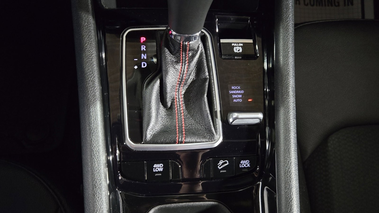 Used 2024 Jeep Compass Trailhawk image 16