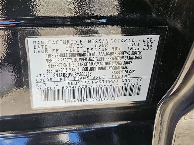 Used 2025 Nissan Sentra SR FWD image 24