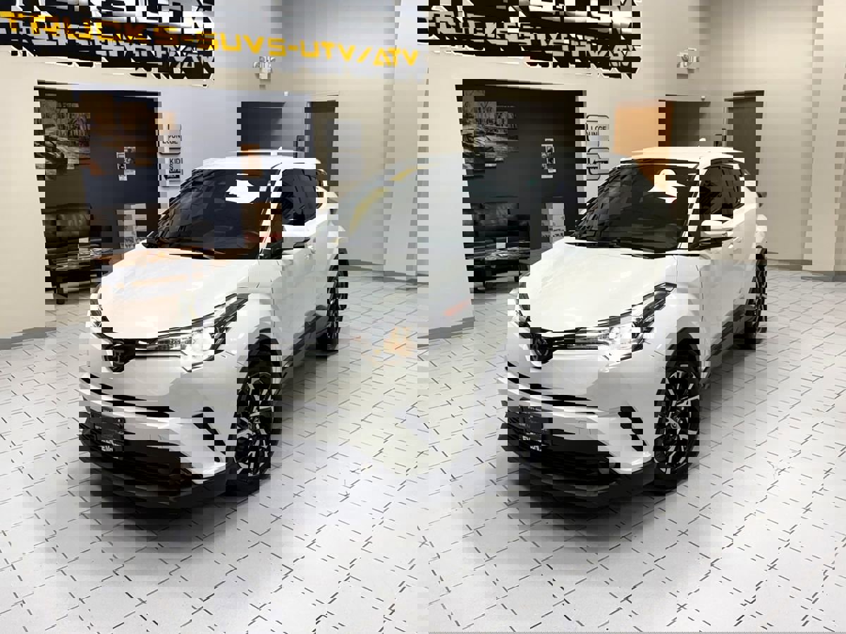 Used 2018 Toyota C-HR XLE image 46