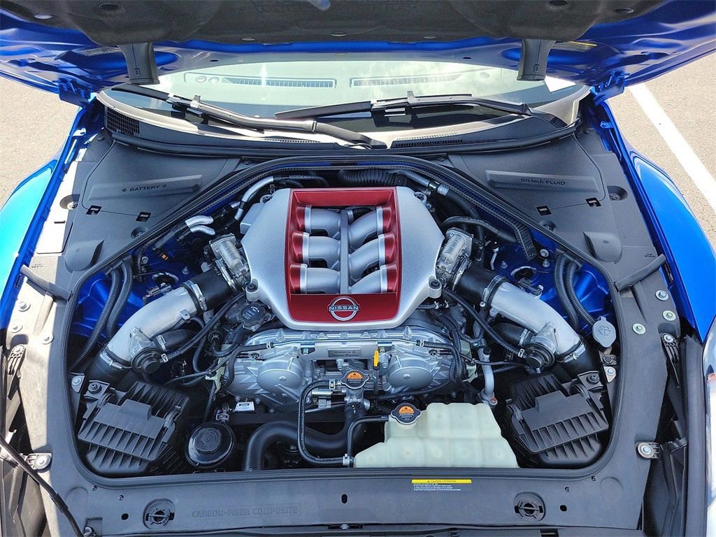 Used 2024 Nissan GT-R Premium w/ Premium Interior Package image 28